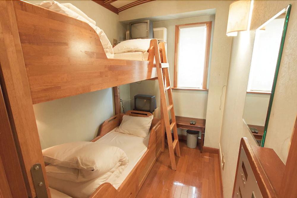 Capsule Inn Osaka - Caters To Men Exteriér fotografie