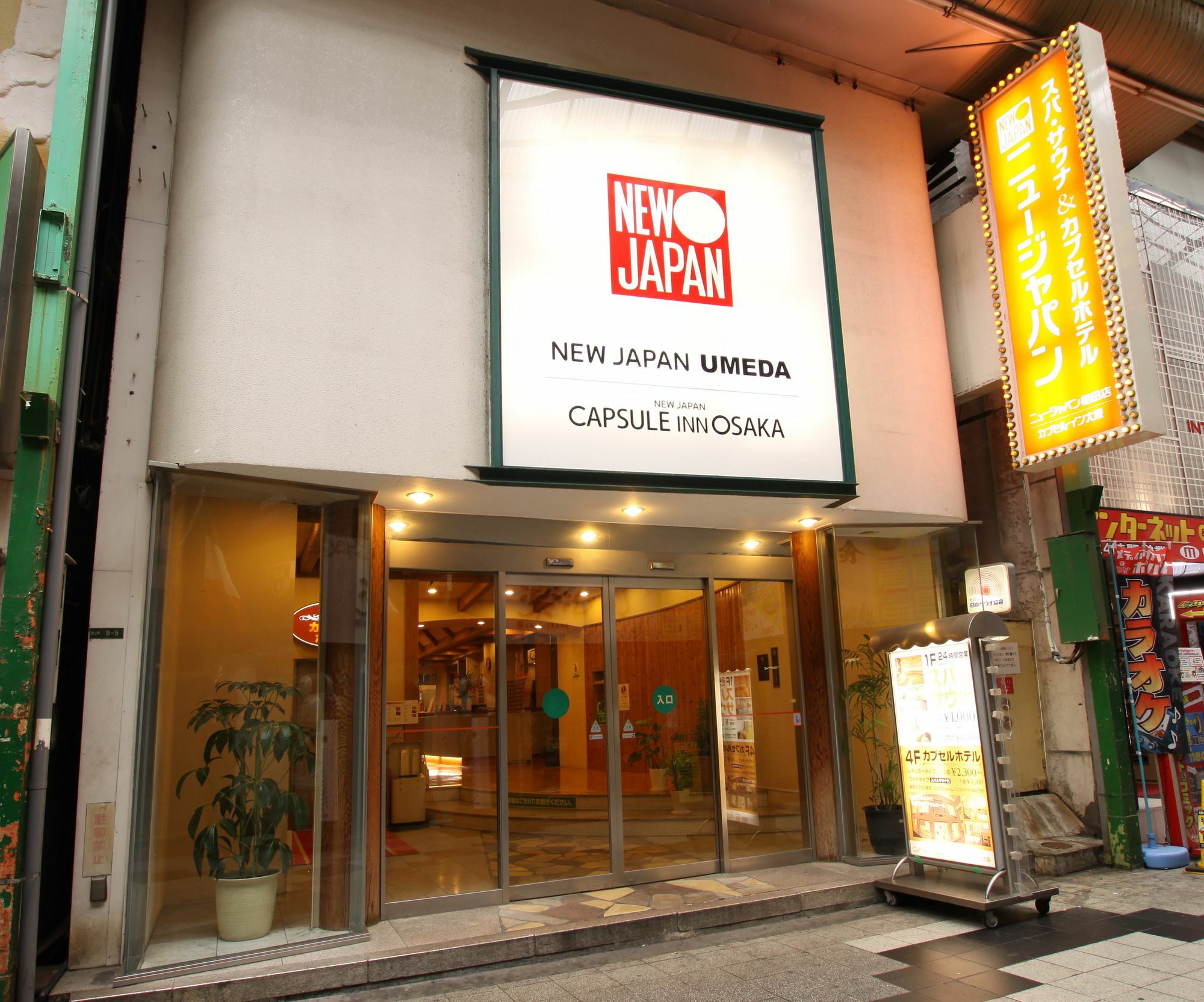 Capsule Inn Osaka - Caters To Men Exteriér fotografie