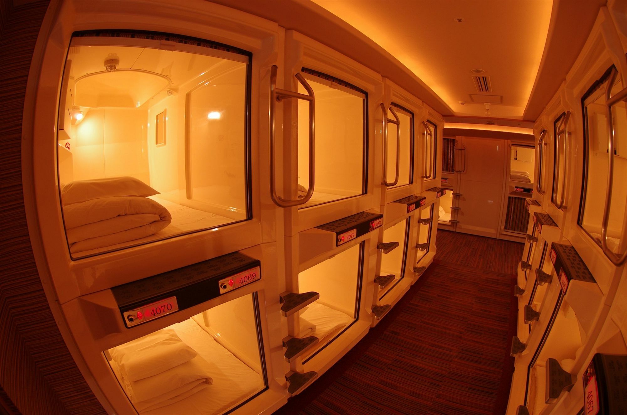 Capsule Inn Osaka - Caters To Men Exteriér fotografie